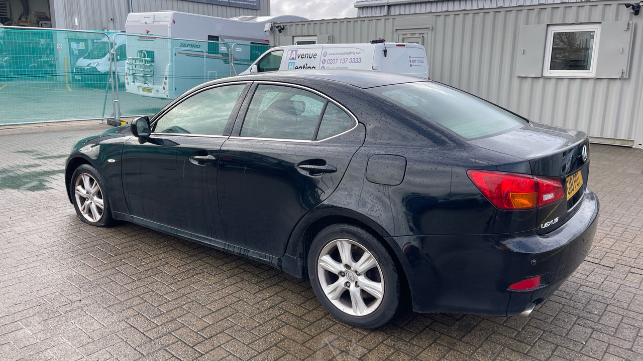 LEXUS IS 250 - Седан: фото 3 LEXUS IS 250 - Седан: фото 3