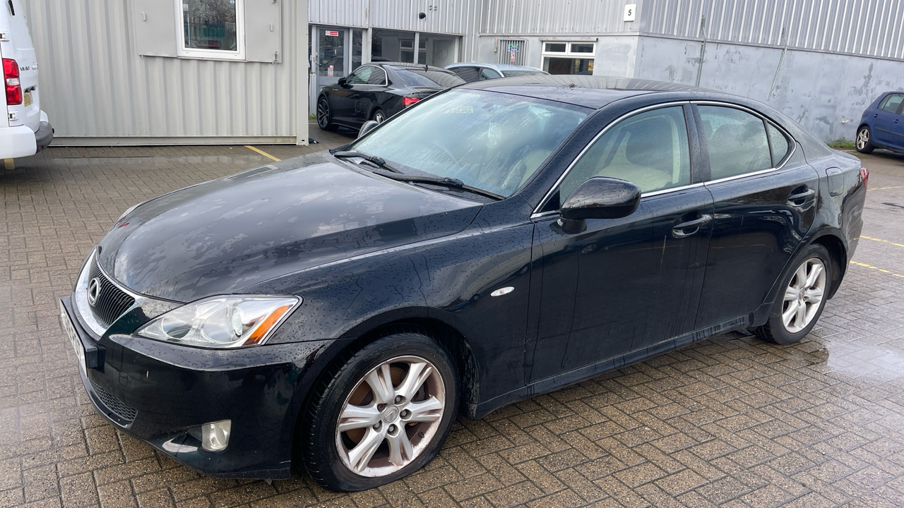 LEXUS IS 250 - Седан: фото 2 LEXUS IS 250 - Седан: фото 2