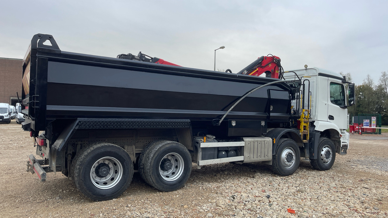 MERCEDES-BENZ AROCS - Самосвал, Автоманипулятор: фото 4 MERCEDES-BENZ AROCS - Самосвал, Автоманипулятор: фото 4