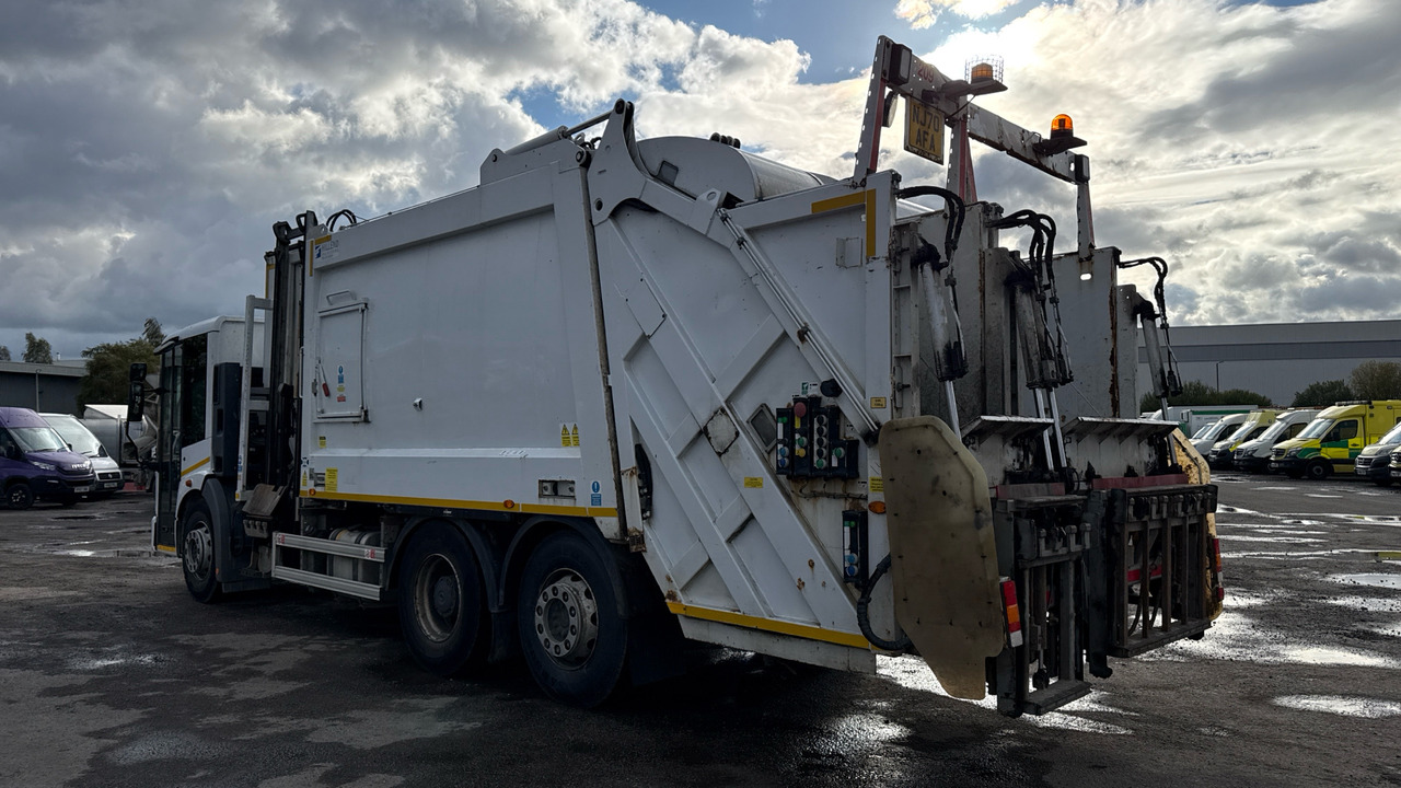 MERCEDES-BENZ ECONIC 2630 - Мусоровоз: фото 3 MERCEDES-BENZ ECONIC 2630 - Мусоровоз: фото 3