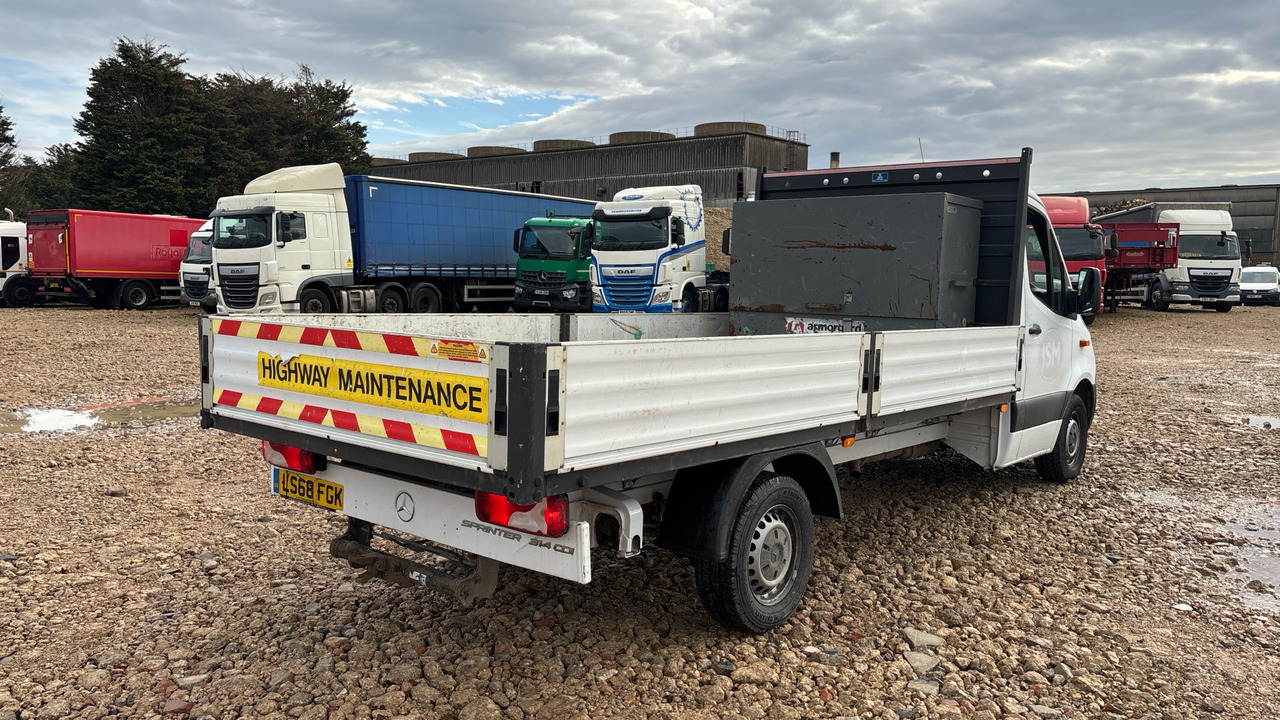 MERCEDES-BENZ SPRINTER 314 CDI - Малотоннажный бортовой грузовик: фото 4 MERCEDES-BENZ SPRINTER 314 CDI - Малотоннажный бортовой грузовик: фото 4