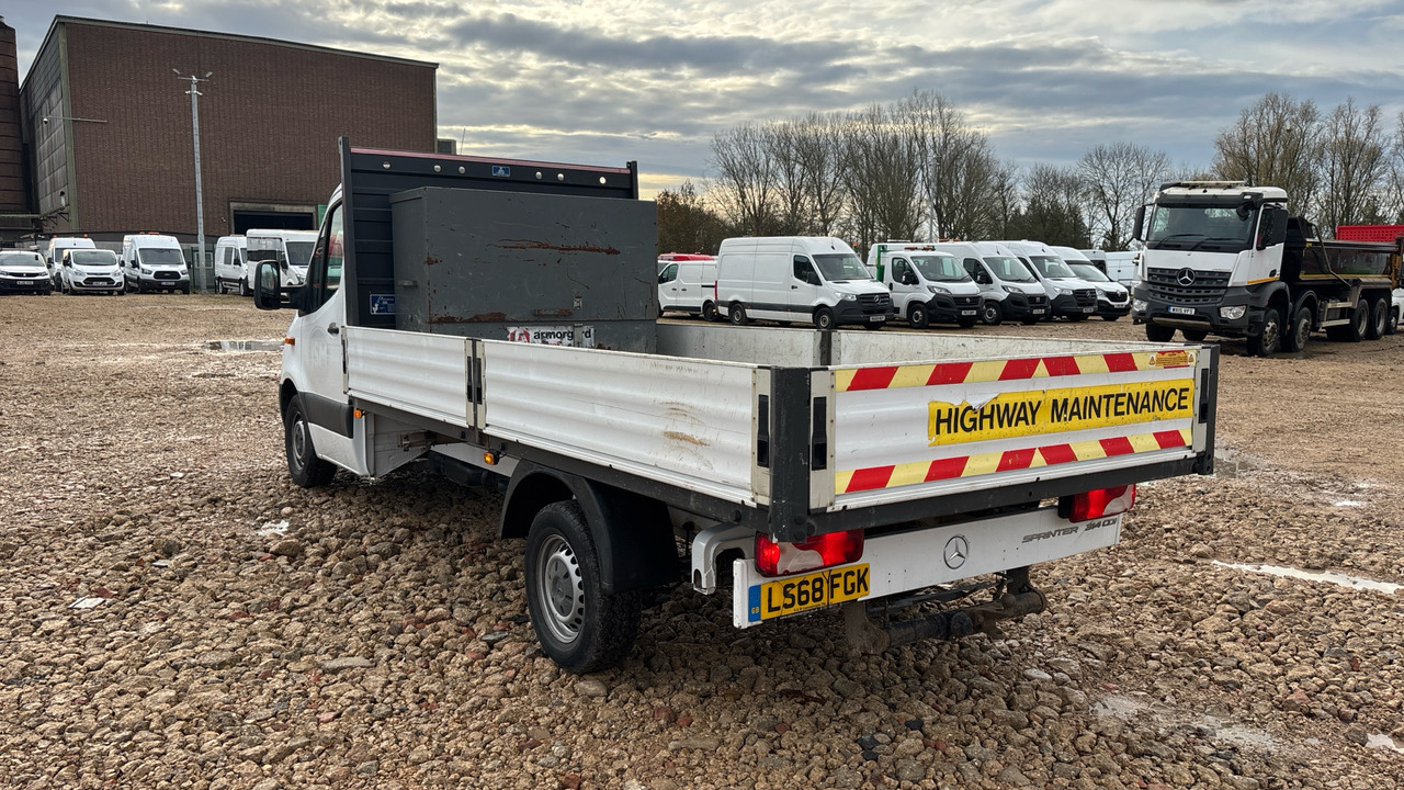 MERCEDES-BENZ SPRINTER 314 CDI - Малотоннажный бортовой грузовик: фото 3 MERCEDES-BENZ SPRINTER 314 CDI - Малотоннажный бортовой грузовик: фото 3