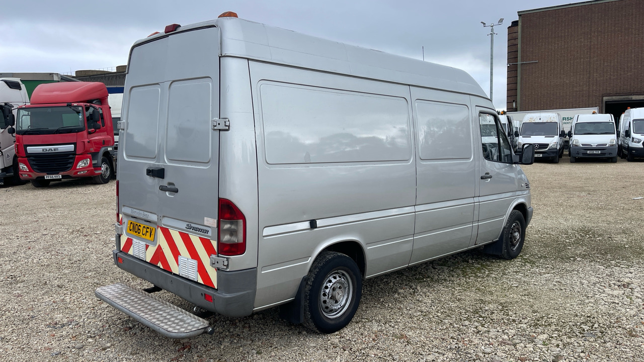 MERCEDES SPRINTER 316 CDI - Цельнометаллический фургон: фото 4 MERCEDES SPRINTER 316 CDI - Цельнометаллический фургон: фото 4