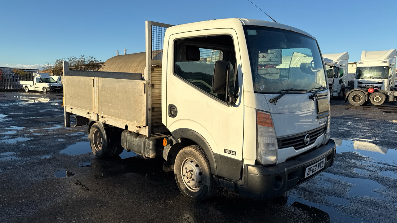 NISSAN CABSTAR 35.14 dCi - Малотоннажный бортовой грузовик: фото 1 NISSAN CABSTAR 35.14 dCi - Малотоннажный бортовой грузовик: фото 1