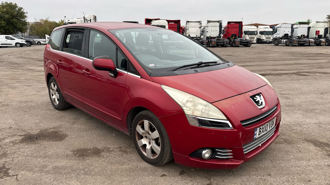 PEUGEOT 5008 2.0 HDI 150PS - Легковой автомобиль: фото 1 PEUGEOT 5008 2.0 HDI 150PS - Легковой автомобиль: фото 1