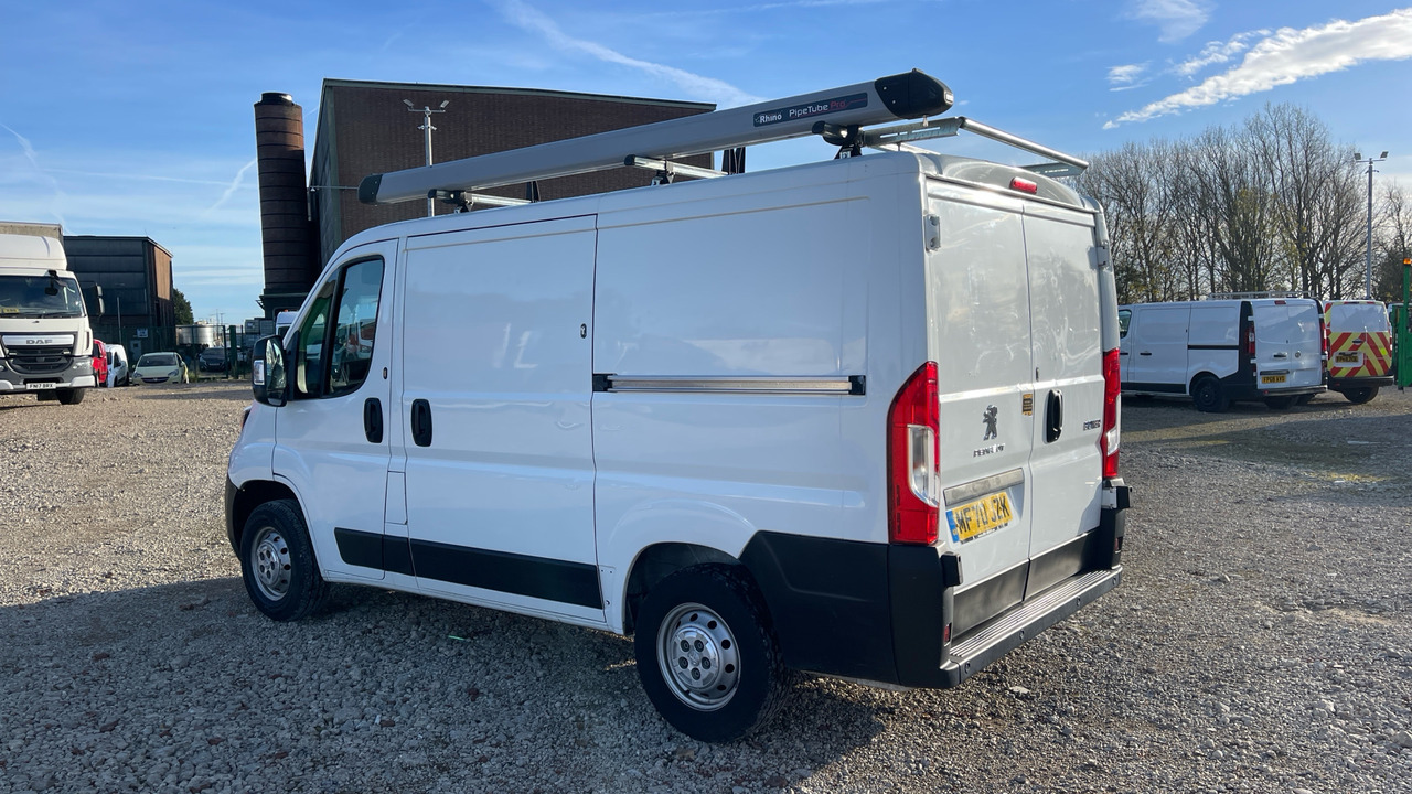 PEUGEOT BOXER 333 2.2 BLUE HDI 120PS - Легковой фургон: фото 3 PEUGEOT BOXER 333 2.2 BLUE HDI 120PS - Легковой фургон: фото 3