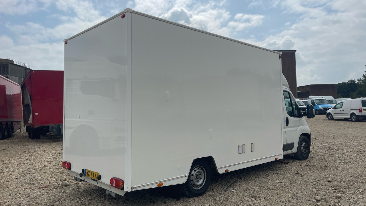 PEUGEOT BOXER 335 2.0 BLUE HDI 130PS - Фургон с закрытым кузовом: фото 4 PEUGEOT BOXER 335 2.0 BLUE HDI 130PS - Фургон с закрытым кузовом: фото 4