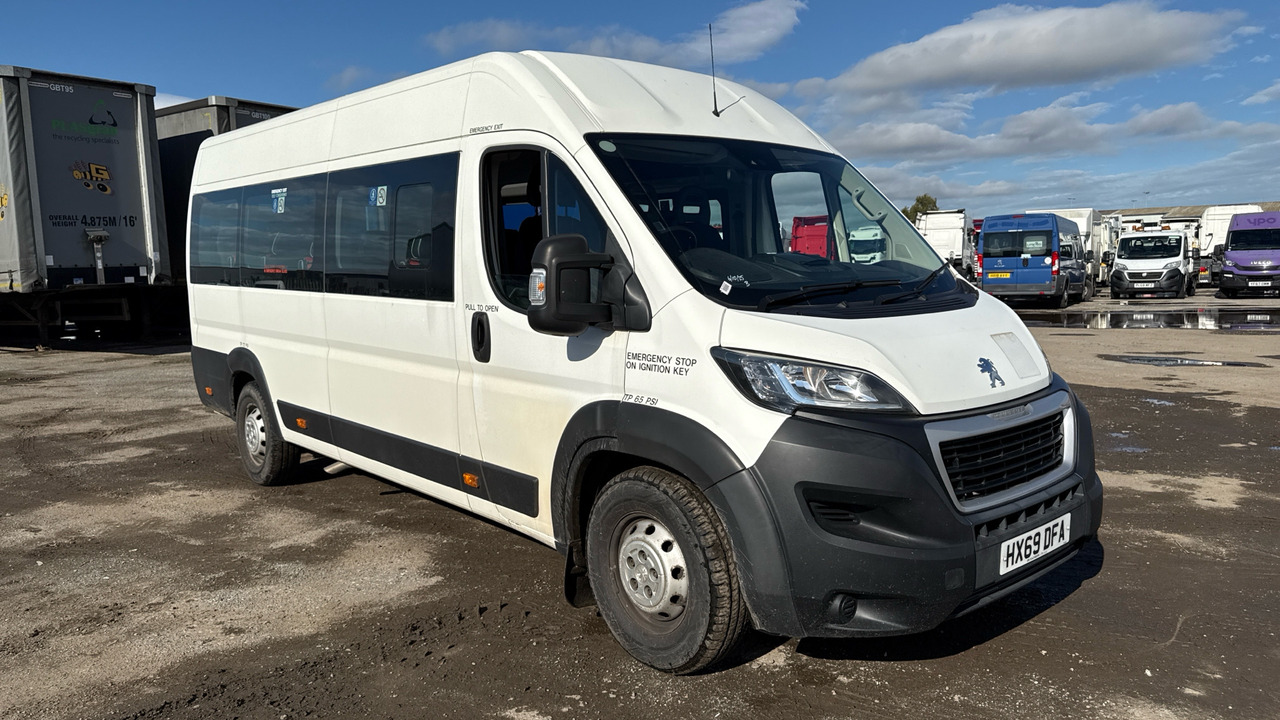 PEUGEOT BOXER 440 2.0 BlueHDi 130ps - Микроавтобус, Пассажирский фургон: фото 1 PEUGEOT BOXER 440 2.0 BlueHDi 130ps - Микроавтобус, Пассажирский фургон: фото 1