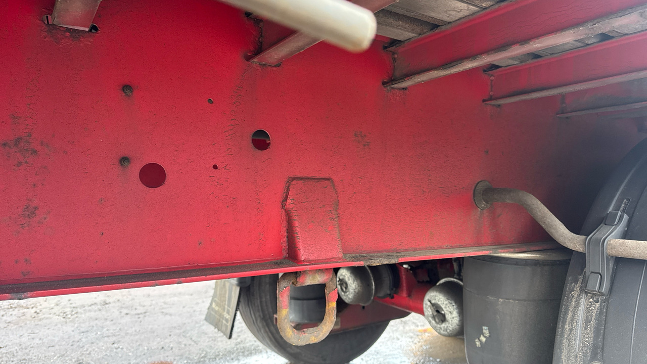 Прицеп MONTRACON CURTAINSIDE: фото 13 Прицеп MONTRACON CURTAINSIDE: фото 13