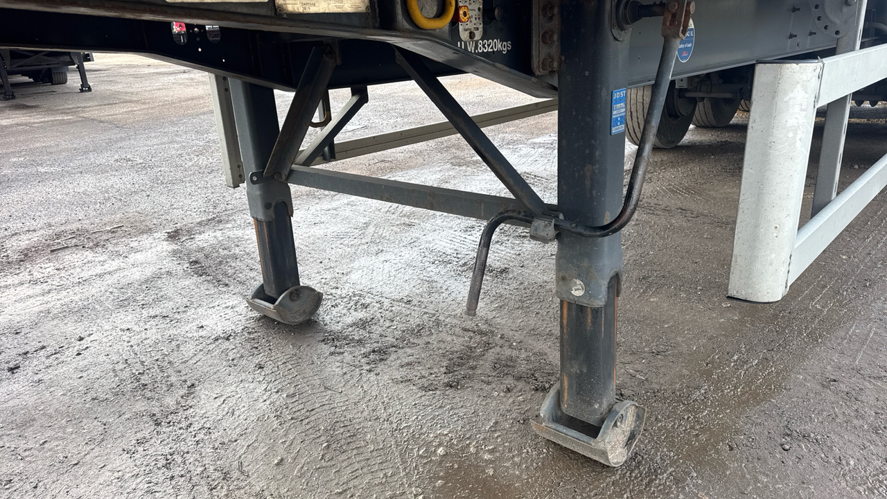 Прицеп SDC CURTAINSIDE: фото 14