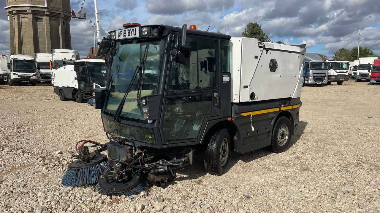 SCHMIDT COMPACT 200 - Подметально-уборочная машина: фото 3 SCHMIDT COMPACT 200 - Подметально-уборочная машина: фото 3
