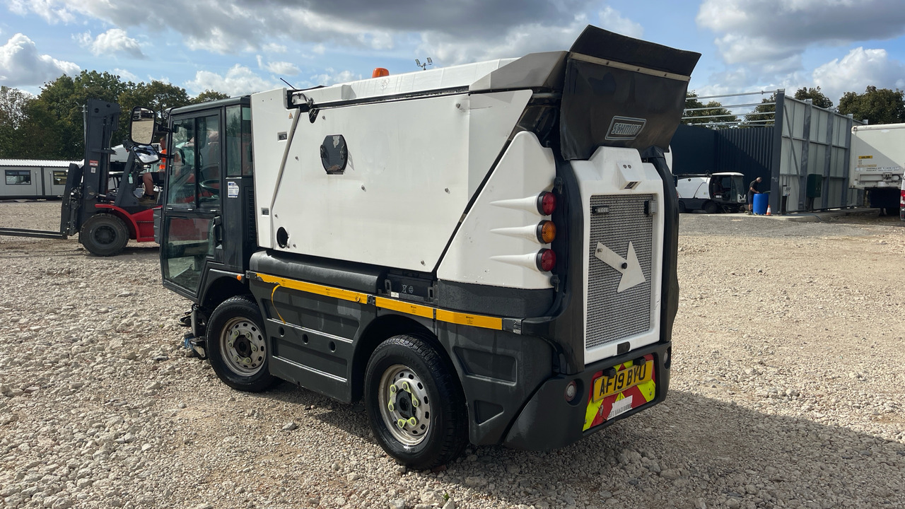 SCHMIDT COMPACT 200 - Подметально-уборочная машина: фото 4 SCHMIDT COMPACT 200 - Подметально-уборочная машина: фото 4