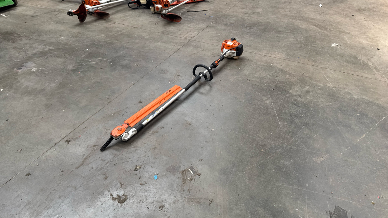 STIHL HL 941K LONG REACH HEDGE CUTTER - Строительное оборудование: фото 3 STIHL HL 941K LONG REACH HEDGE CUTTER - Строительное оборудование: фото 3