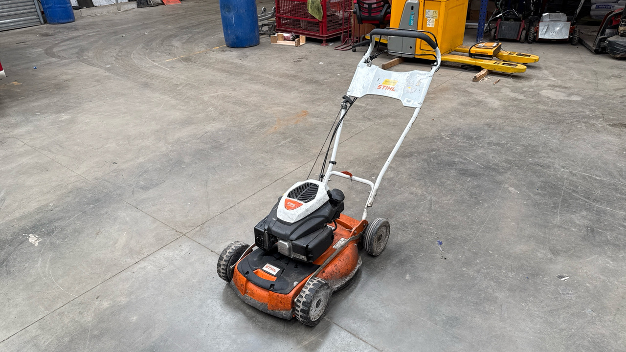 STIHL RM4 RTP - Строительное оборудование: фото 3 STIHL RM4 RTP - Строительное оборудование: фото 3
