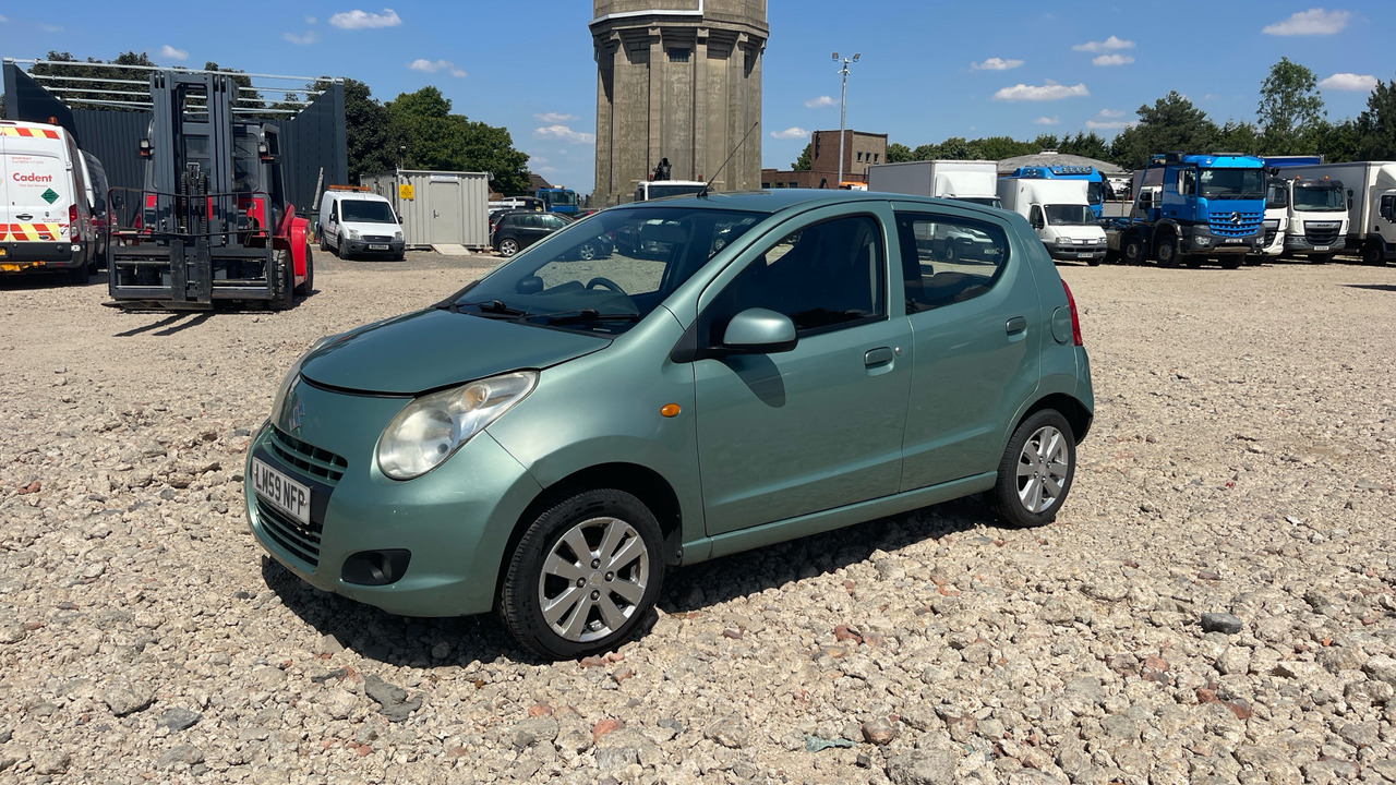 SUZUKI ALTO 1.0 SZ4 - Хэтчбек: фото 2 SUZUKI ALTO 1.0 SZ4 - Хэтчбек: фото 2