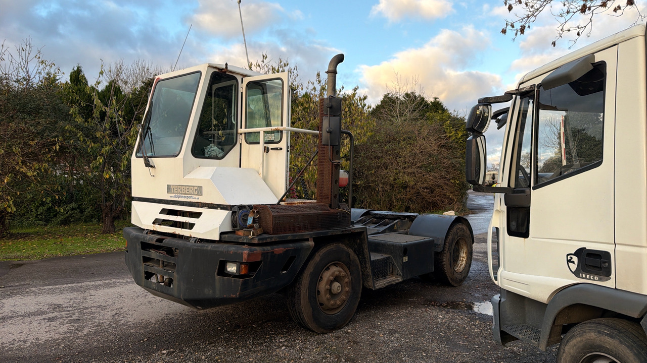 TERBERG YT180 - Терминальный тягач: фото 1 TERBERG YT180 - Терминальный тягач: фото 1