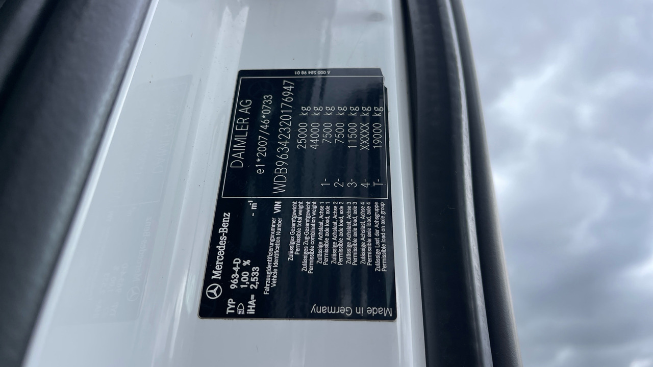 Тягач MERCEDES-BENZ ACTROS: фото 12
