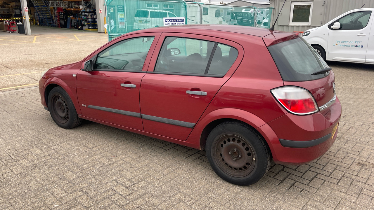 VAUXHALL ASTRA LIFE 1.6 I - Хэтчбек: фото 3 VAUXHALL ASTRA LIFE 1.6 I - Хэтчбек: фото 3