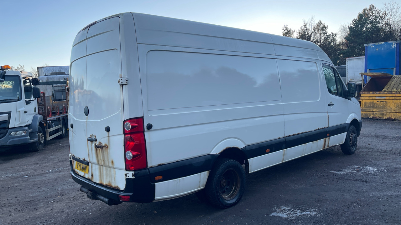 VOLKSWAGEN CRAFTER CR50 PLUS 2.5 TDI - Цельнометаллический фургон: фото 4 VOLKSWAGEN CRAFTER CR50 PLUS 2.5 TDI - Цельнометаллический фургон: фото 4