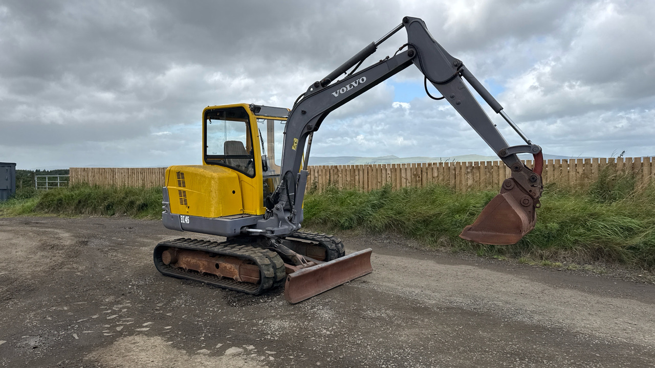 VOLVO EC45 - Строительное оборудование: фото 1 VOLVO EC45 - Строительное оборудование: фото 1