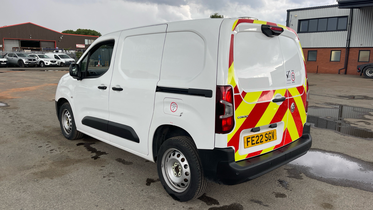 Vauxhall Combo Cargo 2300 1.5 TURBO D 100PS - Легковой фургон: фото 3 Vauxhall Combo Cargo 2300 1.5 TURBO D 100PS - Легковой фургон: фото 3