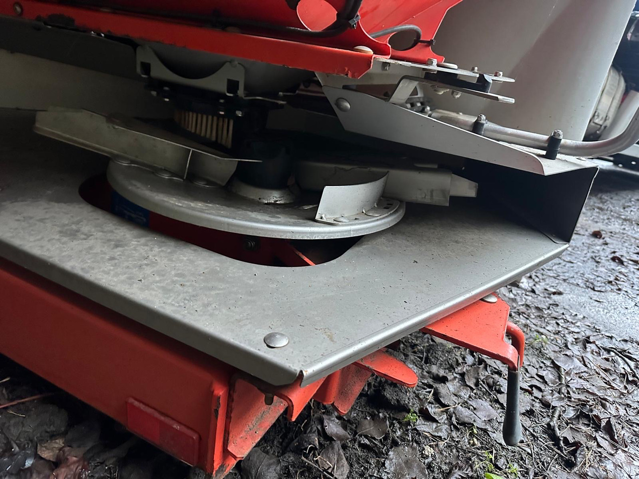 AMAZONE Rozsiewacz Rauch Axis AXIS 30.01 perfekcyjny Nadstawki 4Tony - Разбрасыватель удобрений: фото 4 AMAZONE Rozsiewacz Rauch Axis AXIS 30.01 perfekcyjny Nadstawki 4Tony - Разбрасыватель удобрений: фото 4