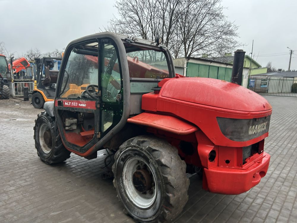 Manitou 523 Ładowarka Teleskopowa Niska Wąska Zwinna Szybka - Телескопический погрузчик: фото 2 Manitou 523 Ładowarka Teleskopowa Niska Wąska Zwinna Szybka - Телескопический погрузчик: фото 2
