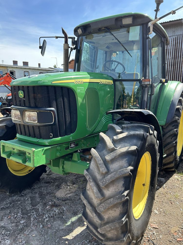 Traktor John Deere 6320 JD PQ Pełzaki 2007r - Трактор: фото 1 Traktor John Deere 6320 JD PQ Pełzaki 2007r - Трактор: фото 1
