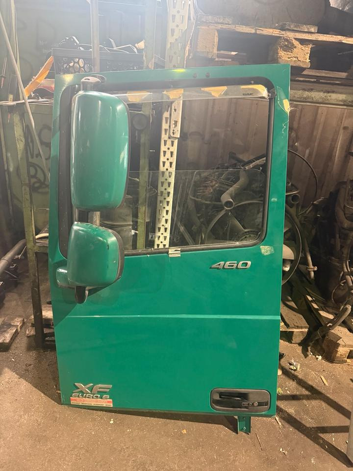 DAF XF 460 EU6 Fahrertür Grün Links Spiegel Innenverkleidung - Дверь и запчасти для Грузовиков: фото 1 DAF XF 460 EU6 Fahrertür Grün Links Spiegel Innenverkleidung - Дверь и запчасти для Грузовиков: фото 1