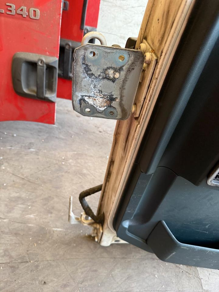 MAN TGL Beifahrertür Weiß Spiegel Innenverkleidung - Дверь и запчасти для Грузовиков: фото 3 MAN TGL Beifahrertür Weiß Spiegel Innenverkleidung - Дверь и запчасти для Грузовиков: фото 3