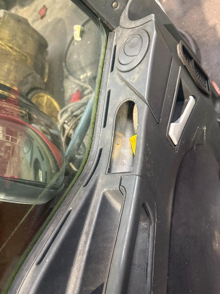 MAN TGL Fahrertür Rot Spiegel Innenverkleidung - Дверь и запчасти для Грузовиков: фото 4 MAN TGL Fahrertür Rot Spiegel Innenverkleidung - Дверь и запчасти для Грузовиков: фото 4