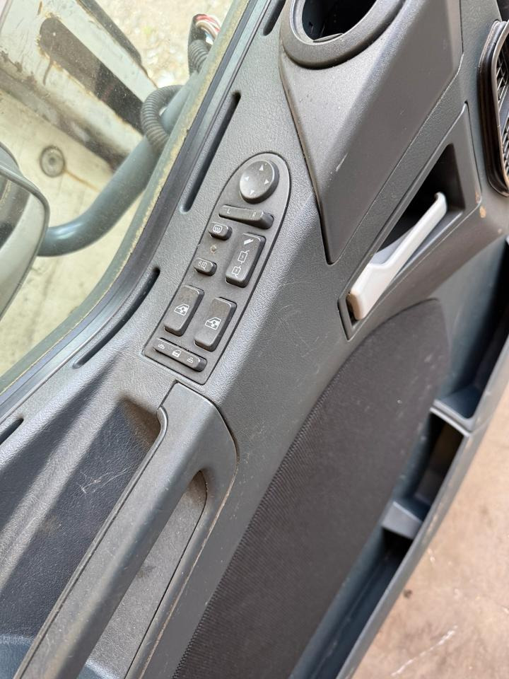 MAN TGL Fahrertür Weiß Spiegel Innenverkleidung - Дверь и запчасти для Грузовиков: фото 3 MAN TGL Fahrertür Weiß Spiegel Innenverkleidung - Дверь и запчасти для Грузовиков: фото 3