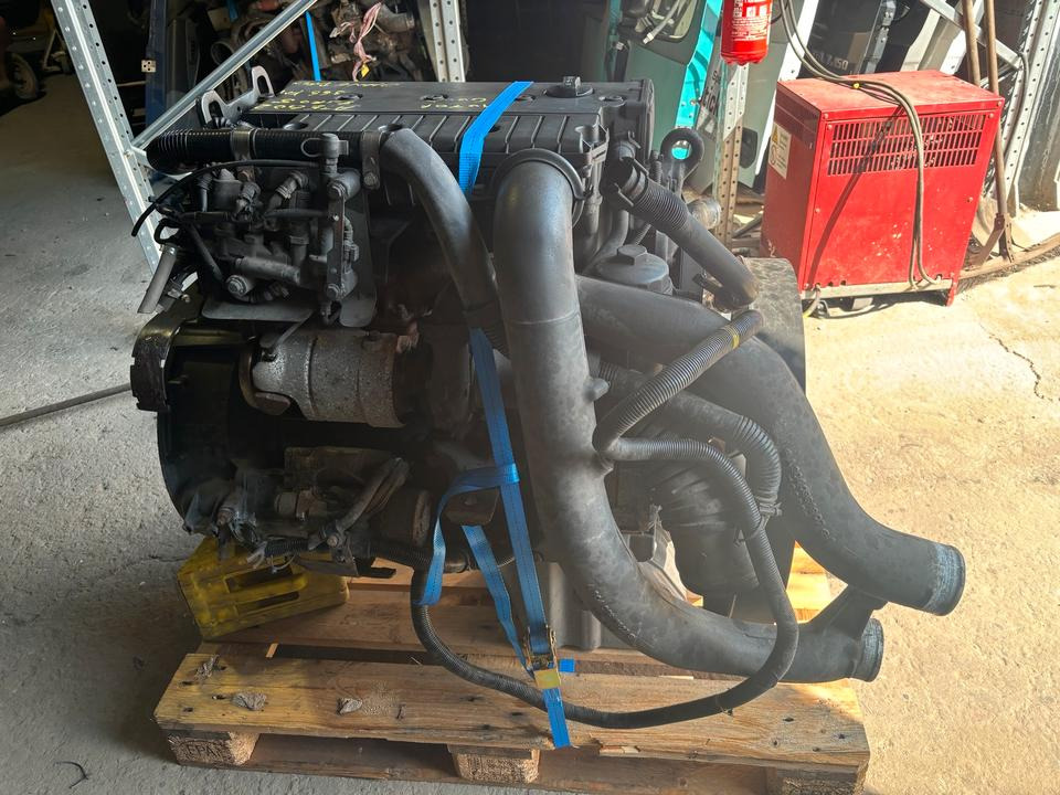 Mercedes Atego 2 Motor OM 904 LA V EU5 - Двигатель для Грузовиков: фото 3 Mercedes Atego 2 Motor OM 904 LA V EU5 - Двигатель для Грузовиков: фото 3