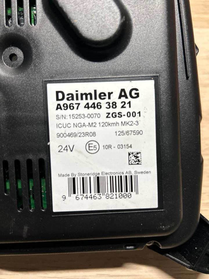 Mercedes Atego 4 EU6 Kombiinstrument A9674463821 - Приборная панель: фото 4 Mercedes Atego 4 EU6 Kombiinstrument A9674463821 - Приборная панель: фото 4