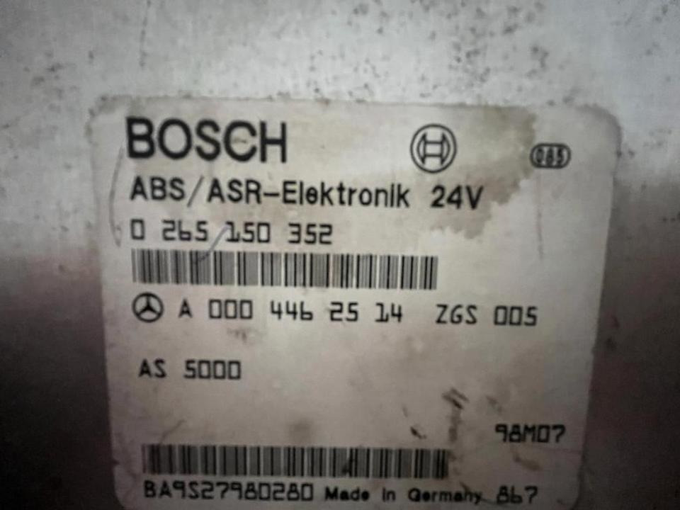 Mercedes Atego BOSCH Elektronik ABS Steuergerät A0004462514 - Блок управления для Грузовиков: фото 2 Mercedes Atego BOSCH Elektronik ABS Steuergerät A0004462514 - Блок управления для Грузовиков: фото 2