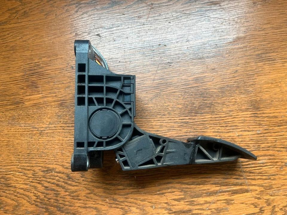 Mercedes Atego Gaspedal A9403000004 - Педаль для Грузовиков: фото 3 Mercedes Atego Gaspedal A9403000004 - Педаль для Грузовиков: фото 3