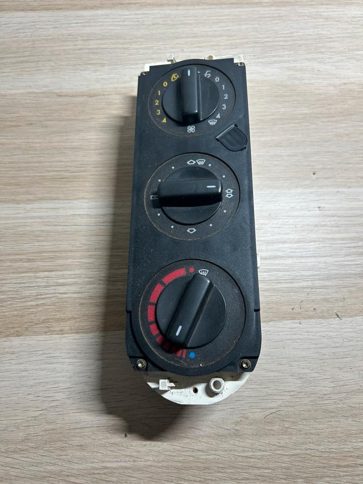 Mercedes Atego Klimabedienteil Heizungsbedienung A0004460728 - Блок управления для Грузовиков: фото 2 Mercedes Atego Klimabedienteil Heizungsbedienung A0004460728 - Блок управления для Грузовиков: фото 2