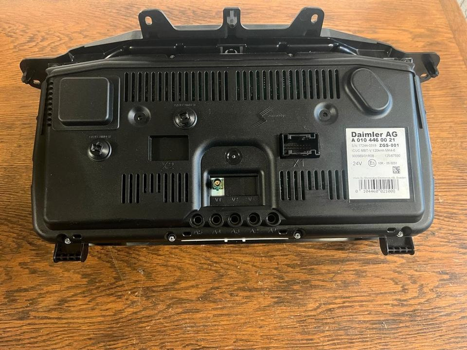 Mercedes Benz Actros MP4 Kombiinstrument / Tacho A0104460021 - Приборная панель для Грузовиков: фото 4 Mercedes Benz Actros MP4 Kombiinstrument / Tacho A0104460021 - Приборная панель для Грузовиков: фото 4