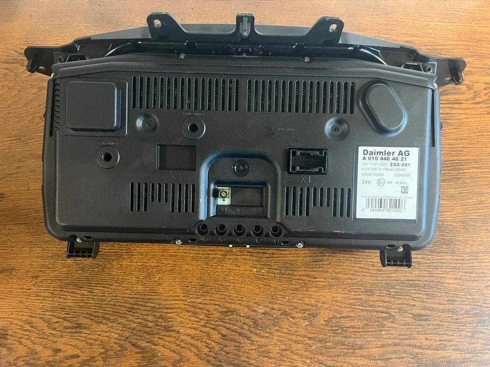 Mercedes Benz Actros MP4 Kombiinstrument / Tacho A0104464621 - Приборная панель для Грузовиков: фото 3 Mercedes Benz Actros MP4 Kombiinstrument / Tacho A0104464621 - Приборная панель для Грузовиков: фото 3