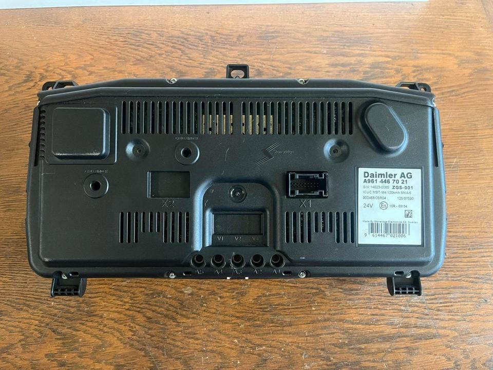 Mercedes Benz Actros MP4 Kombiinstrument / Tacho A9614467021 - Приборная панель для Грузовиков: фото 4 Mercedes Benz Actros MP4 Kombiinstrument / Tacho A9614467021 - Приборная панель для Грузовиков: фото 4