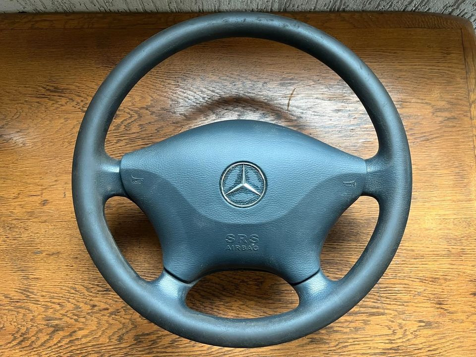 Mercedes-Benz Vito Lenkrad A6394640001 - Рулевое колесо для Грузовиков: фото 1 Mercedes-Benz Vito Lenkrad A6394640001 - Рулевое колесо для Грузовиков: фото 1