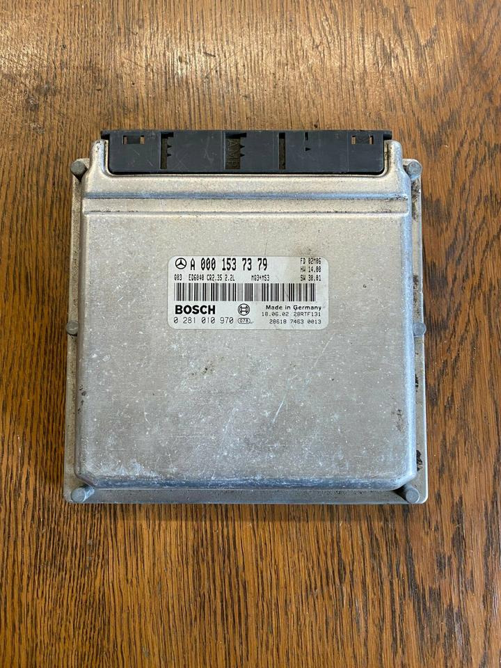 Mercedes Sprinter BOSCH Steuergerät A 000 153 73 79 - Блок управления для Грузовиков: фото 1 Mercedes Sprinter BOSCH Steuergerät A 000 153 73 79 - Блок управления для Грузовиков: фото 1