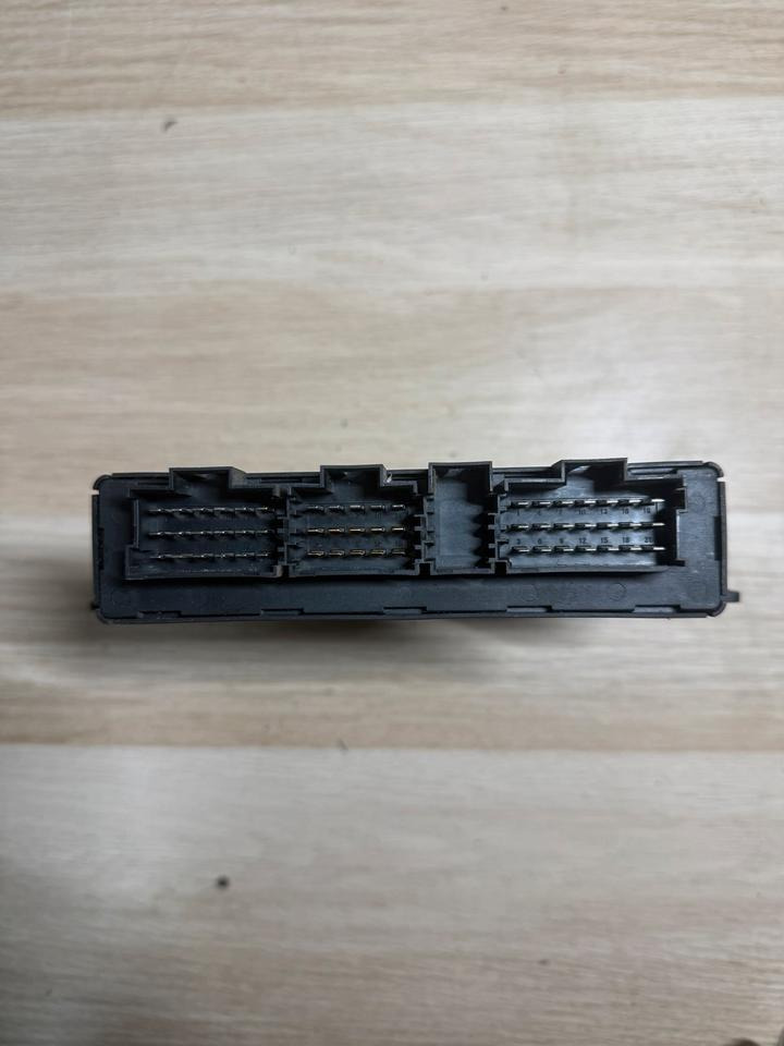 SCANIA OPC 4 Steuergerät 1754709 - Блок управления для Грузовиков: фото 4 SCANIA OPC 4 Steuergerät 1754709 - Блок управления для Грузовиков: фото 4