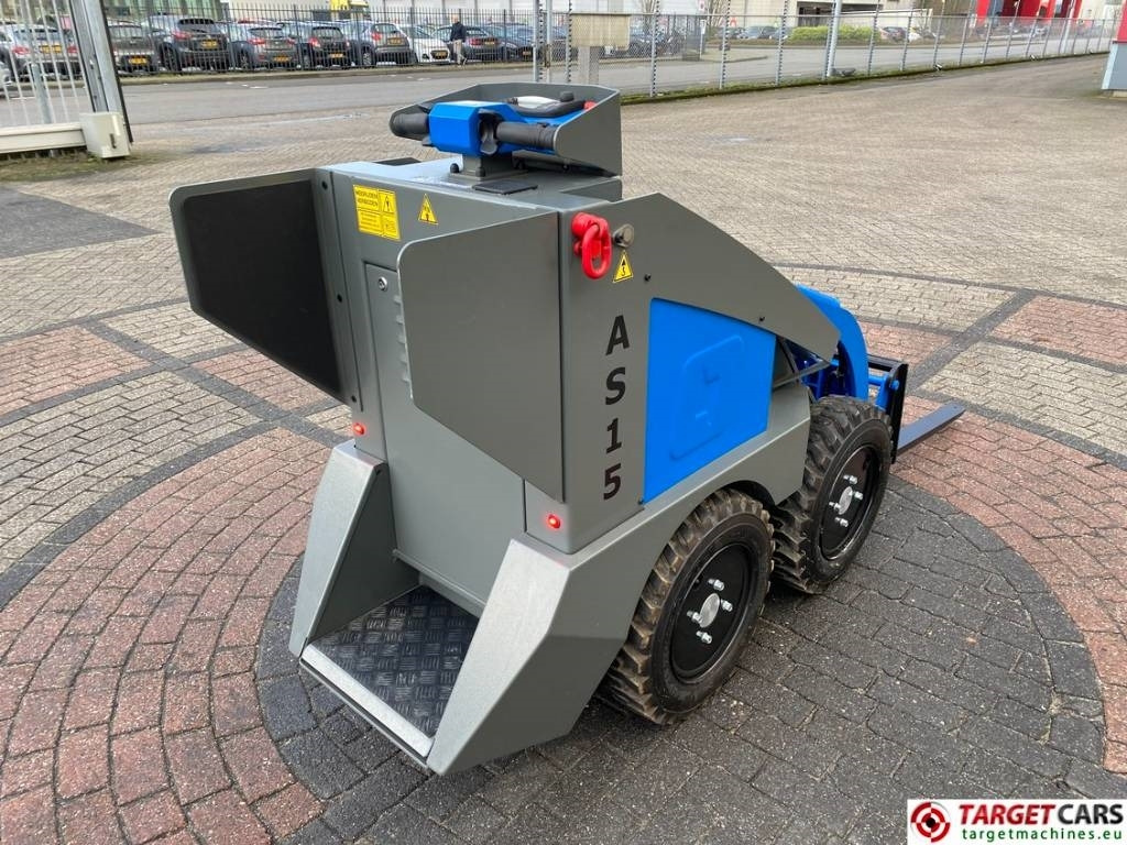 Conmeq AS15 Mini Skid Steer Electric Wheel Loader - Мини-погрузчик с бортовым поворотом: фото 3 Conmeq AS15 Mini Skid Steer Electric Wheel Loader - Мини-погрузчик с бортовым поворотом: фото 3