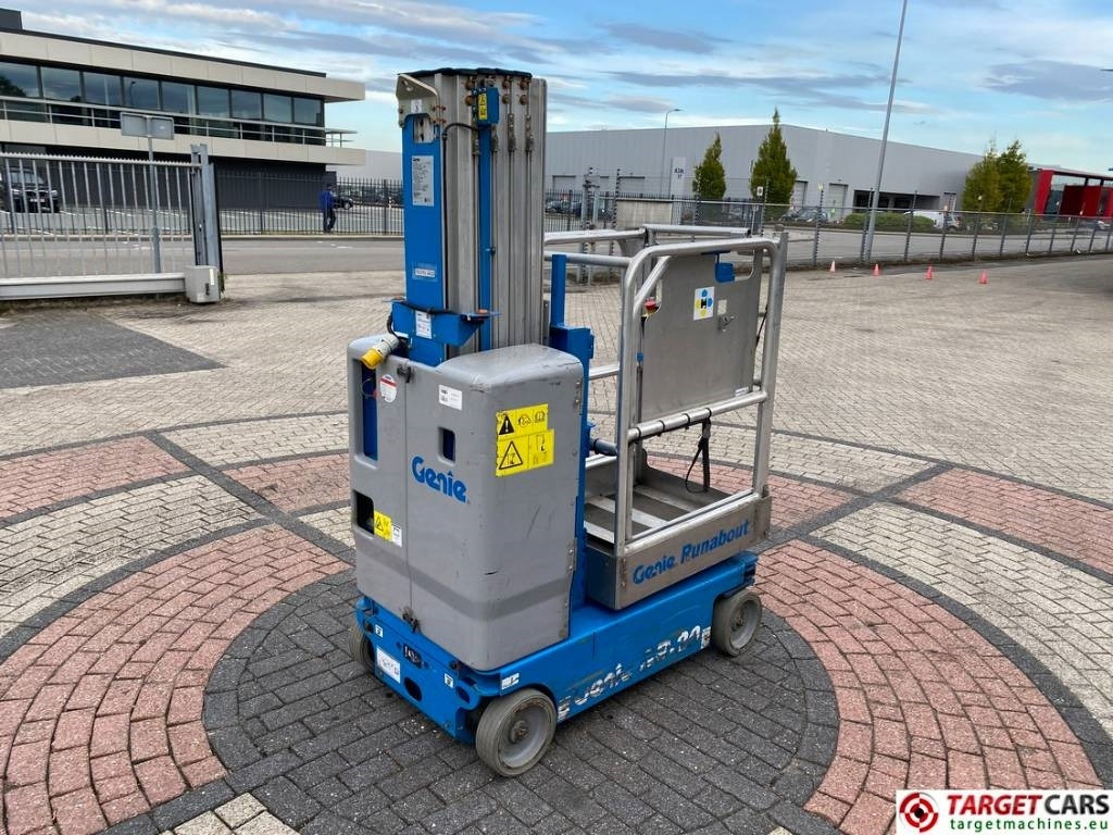 Genie GR-20 RunAbout El Vertical Mast Work Lift 802cm - Вертикальный мачтовый подъемник: фото 3 Genie GR-20 RunAbout El Vertical Mast Work Lift 802cm - Вертикальный мачтовый подъемник: фото 3