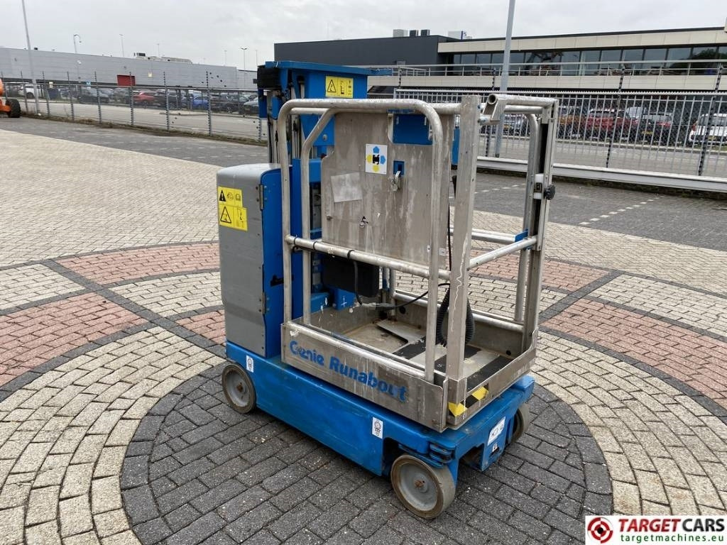 Genie GR15 Runabout Electric Vertical Mast Lift 652cm - Вертикальный мачтовый подъемник: фото 2 Genie GR15 Runabout Electric Vertical Mast Lift 652cm - Вертикальный мачтовый подъемник: фото 2