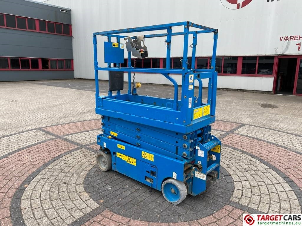 Genie GS-1932 Electric Scissor Work Lift 779cm - Ножничный подъемник: фото 4 Genie GS-1932 Electric Scissor Work Lift 779cm - Ножничный подъемник: фото 4