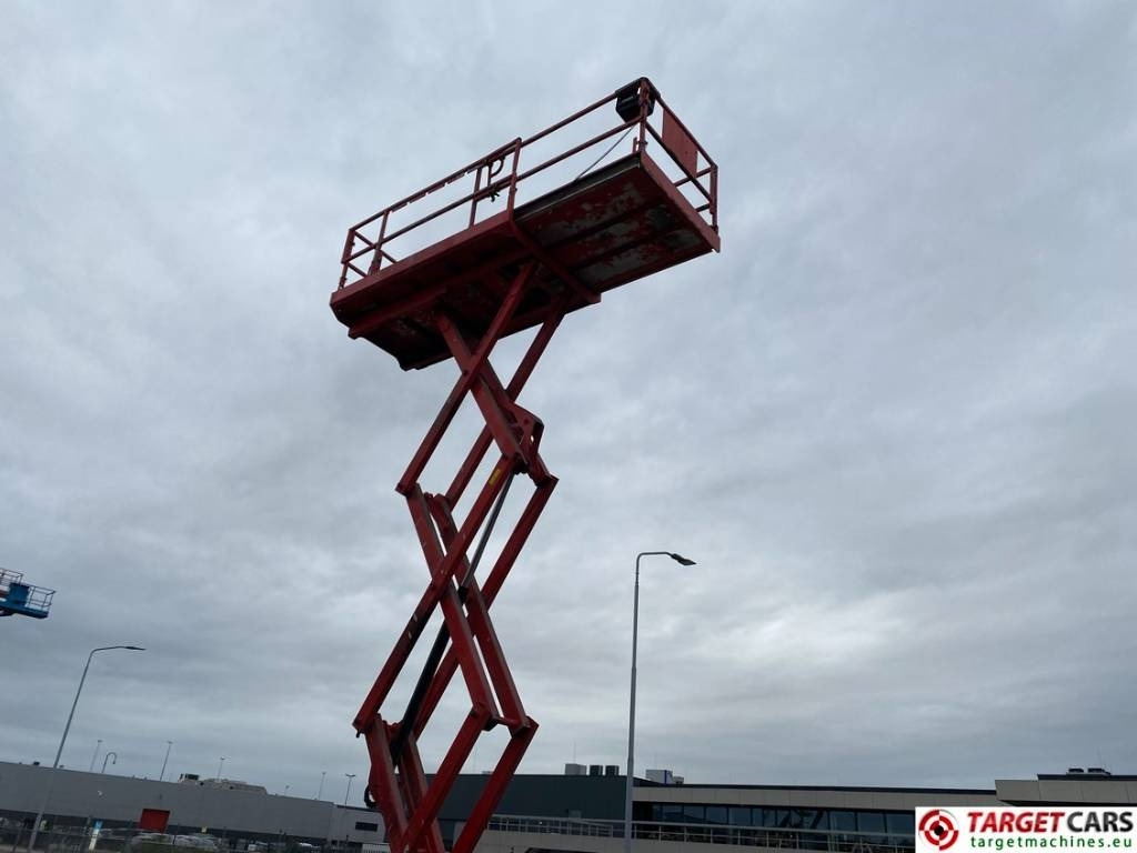 Ножничный подъемник Genie GS-2669RT Diesel 4x4 Scissor 2669 Work Lift 1000cm: фото 16 Ножничный подъемник Genie GS-2669RT Diesel 4x4 Scissor 2669 Work Lift 1000cm: фото 16