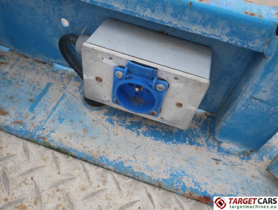 Ножничный подъемник Genie GS-4069DC Electric 4069 Scissor Work Lift 1412cm: фото 14