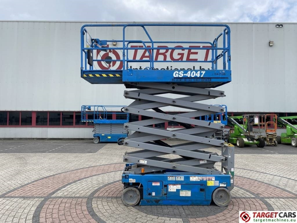 Ножничный подъемник Genie GS4047 Electric 4047 Scissor Work Lift 1389cm: фото 5
